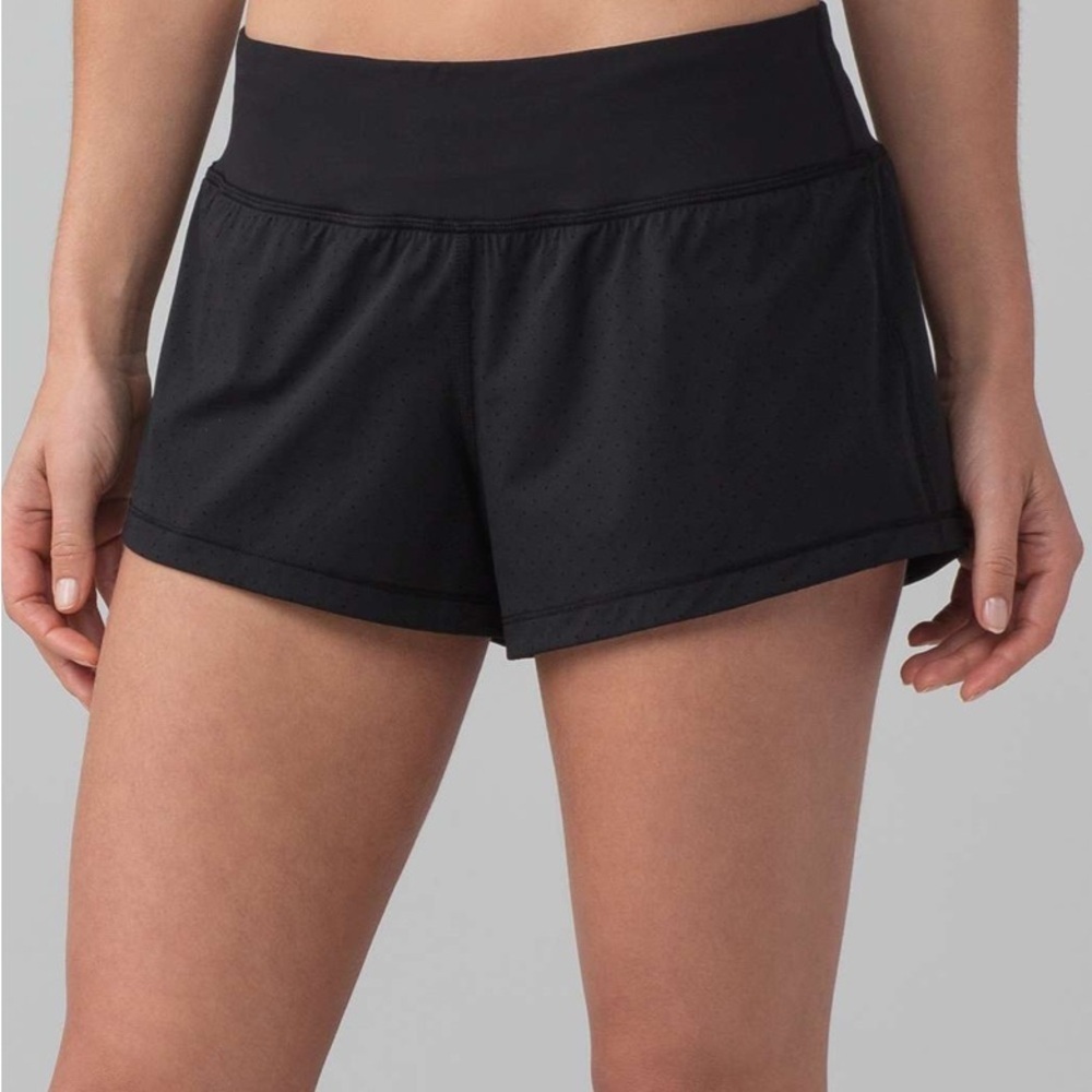 Lululemon Final Lap Short (2.5") Black Size 8